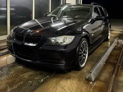 Gebraucht BMW 320 Sport Line 163 PS (119 kW) 2008 Blau Kombi