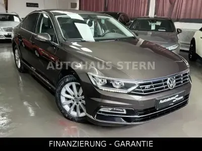 Gebraucht VW Passat R-line 150 PS (110 kW) 2016 Schwarz Limousine