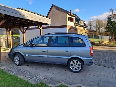 gebraucht Opel Zafira 2,2 Benzin Executive Top Zustand 2.Hand