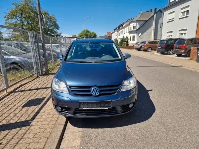 Gebraucht VW Golf VI United 140 PS (102 kW) 2008 Blau Kleinwagen