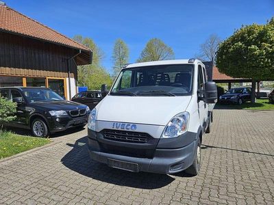 Gebraucht Iveco Daily 126 PS (92 kW) 2014 Weiß Van / Kleinbus