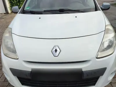 Gebraucht Renault Clio II 75 PS (55 kW) 2009 Weiß Limousine