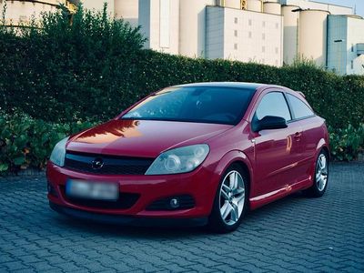 Opel Astra GTC