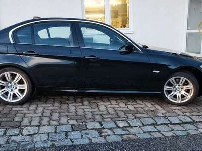 gebraucht BMW 325 Baureihe 3 Lim. 325i*NAVI*LEDER*M-FELGEN*