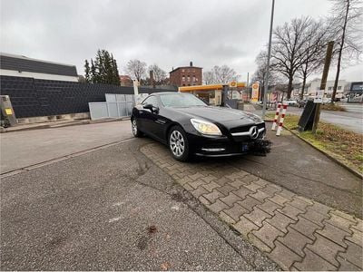 Schwarz Gebraucht 2013 Mercedes SLK200 Cabrio | 16.999 €