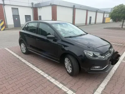 Gebraucht VW Polo Comfortline 75 PS (55 kW) 2016 Schwarz Limousine