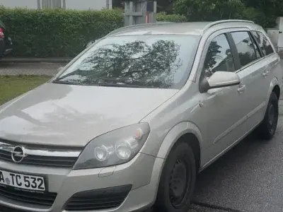 Gebraucht Opel Astra 179 PS (131 kW) 2006 Grau Limousine