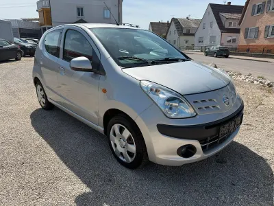 Gebraucht Nissan Pixo 60 PS (44 kW) 2009 Silber Kleinwagen