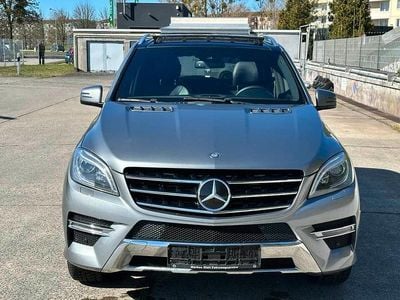Gebraucht Mercedes ML350 258 PS (189 kW) 2015 Grau SUV
