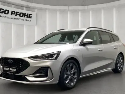 Gebraucht Ford Focus ST-Line X 155 PS (114 kW) 2024 Moondust silver metallic Kombi