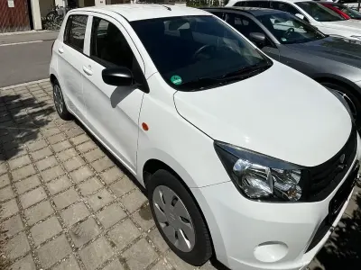 Gebraucht Suzuki Celerio Club 68 PS (50 kW) 2018 Weiß Kleinwagen