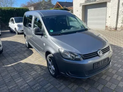 Usata VW Caddy 102 CV (75 kW) 2015 Grigio Monovolume