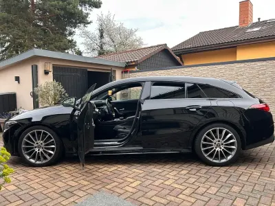 Gebraucht Mercedes CLA220 Shooting Brake AMG 190 PS (139 kW) 2019 Schwarz Kombi