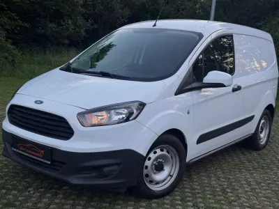 Gebraucht Ford Transit 101 PS (74 kW) 2018 Weiß Van / Kleinbus