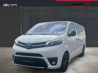 Gebraucht Toyota Proace Team 177 PS (130 kW) 2024 Icy white Van / Kleinbus