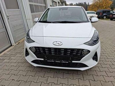 Polar white Gebraucht 2021 Hyundai i10 Edition 30 Kleinwagen | 11.890 € (Fairer Preis)