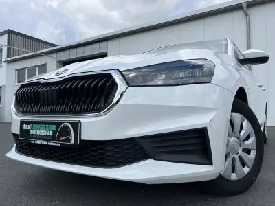 Gebraucht Skoda Fabia Ambition 95 PS (69 kW) 2022 Candyweiss Kleinwagen
