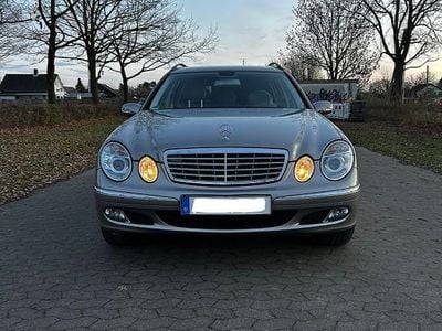 Gebraucht Mercedes E200 Elegance 163 PS (119 kW) 2005 Grau Limousine