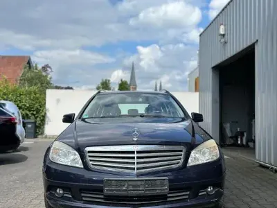 Gebraucht Mercedes C200 136 PS (100 kW) 2008 Blau Kombi