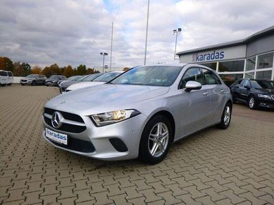 Gebraucht Mercedes A180 136 PS (100 kW) 2019 Silber Limousine