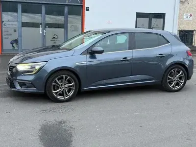Usata Renault Mégane IV Bose Edition 132 CV (97 kW) 2017 Grigio Berlina