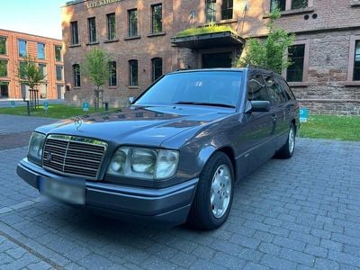 Mercedes E280