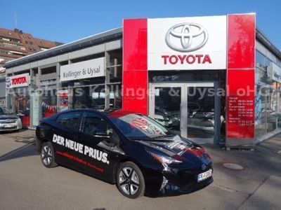 Gebraucht Toyota Prius Comfort 122 PS (89 kW) 2016 Schwarz metallic Kleinwagen