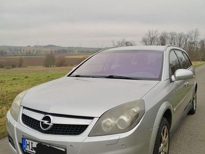 Gebraucht Opel Vectra Edition+ 155 PS (114 kW) 2008 Silber Limousine