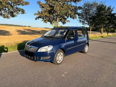 Gebraucht Skoda Roomster 69 PS (50 kW) 2014 Blau Van / Kleinbus