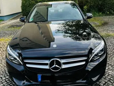 Gebraucht Mercedes C220 170 PS (125 kW) 2015 Schwarz Limousine