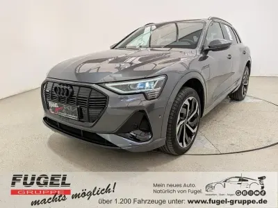 Gebraucht Audi e-tron S-Line 230 kW (313 PS) 2022 Daytonagrau perleffekt SUV
