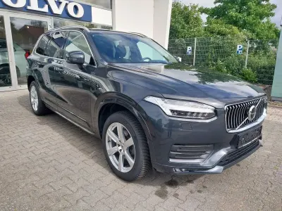 Gebraucht Volvo XC90 Momentum 235 PS (172 kW) 2020 Grau SUV