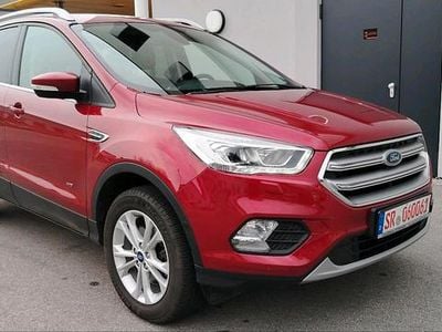 Gebraucht Ford Kuga Titanium 182 PS (133 kW) 2018 Rot SUV