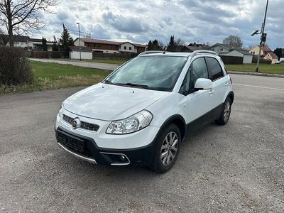 Gebraucht Fiat Sedici 135 PS (99 kW) 2011 Weiß SUV