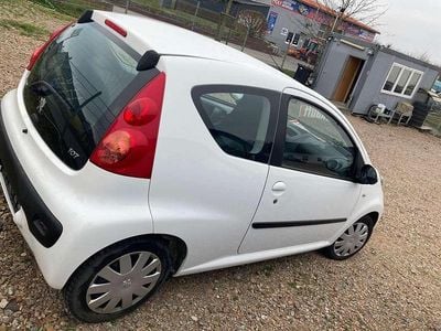 Gebraucht Peugeot 107 Filou 68 PS (50 kW) 2008 Weiß Kleinwagen
