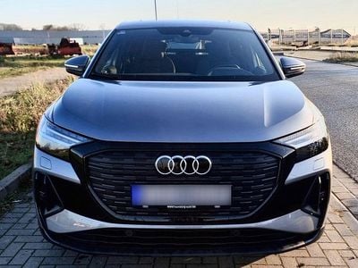 Second-hand Audi Q4 Sportback e-tron S-Line 219 kW (299 CP) 2023 Gri SUV