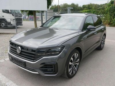 gebraucht VW Touareg 4.0 V8 TDI SCR 4M AUTOMATIK * R-LINE * LEDER * INNOVISION COCKPIT * LUFTFEDERUNG * IQ.LIGHT * PANORAMA * AHK * STANDHEIZUNG *