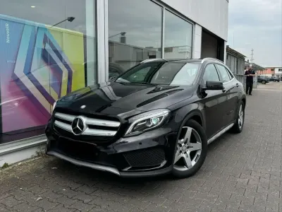 Gebraucht Mercedes GLA220 177 PS (130 kW) 2015 Schwarz SUV