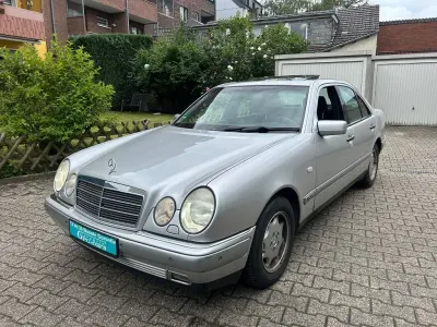 Gebraucht Mercedes E240 Elegance 170 PS (125 kW) 1998 Silber Limousine