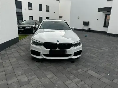 Gebraucht BMW 530 M Sport 265 PS (194 kW) 2019 Weiß Kombi