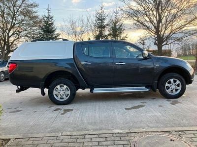 Gebraucht Mitsubishi L200 136 PS (100 kW) 2013 Grau Pickup