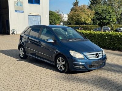 Mercedes B200