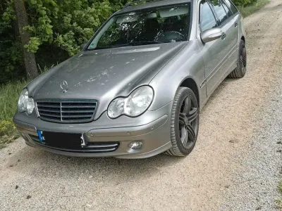 Gebraucht Mercedes C180 Classic 150 PS (110 kW) 2005 Beige Kombi