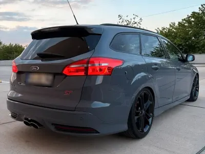 Gebraucht Ford Focus Performance Edition 250 PS (183 kW) 2016 Grau Kombi