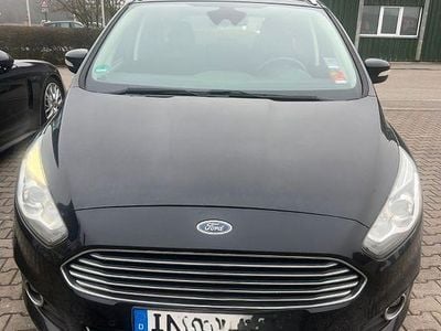 Gebraucht Ford S-MAX Trend 160 PS (117 kW) 2017 Schwarz Van / Kleinbus