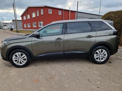 Grau Gebraucht 2019 Peugeot 5008 Business-Line Van / Kleinbus | 14.790 € (Etwas zu teuer)