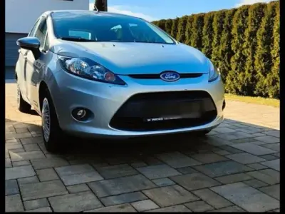 Gebraucht Ford Fiesta 82 PS (60 kW) 2009 Grau Limousine