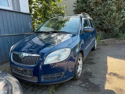 Gebraucht Skoda Roomster 86 PS (63 kW) 2009 Blau Van / Kleinbus