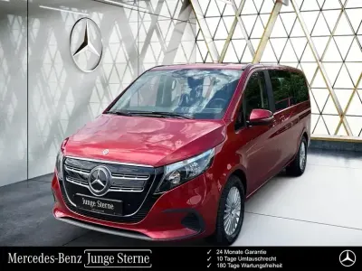 Gebraucht Mercedes EQV300 150 kW (204 PS) 2024 Rot Van / Kleinbus