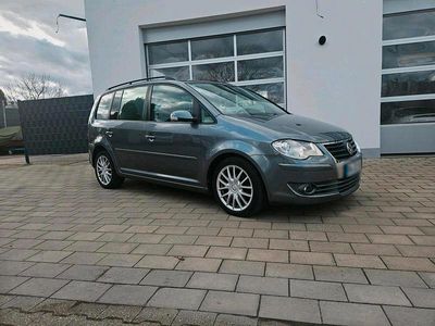 Gebraucht VW Touran 140 PS (102 kW) 2007 Grau Van / Kleinbus